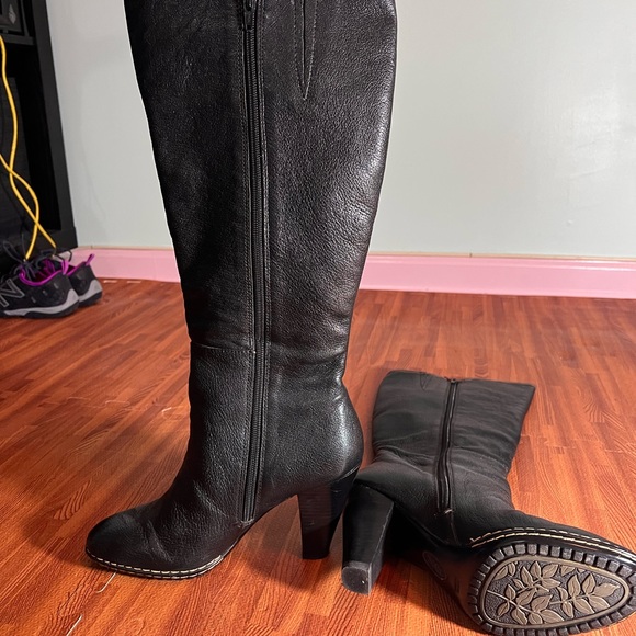 Sofft 'Savona' Tall Side Zip Fashion Boots Dark Brown Leather US 9 - Picture 2 of 5